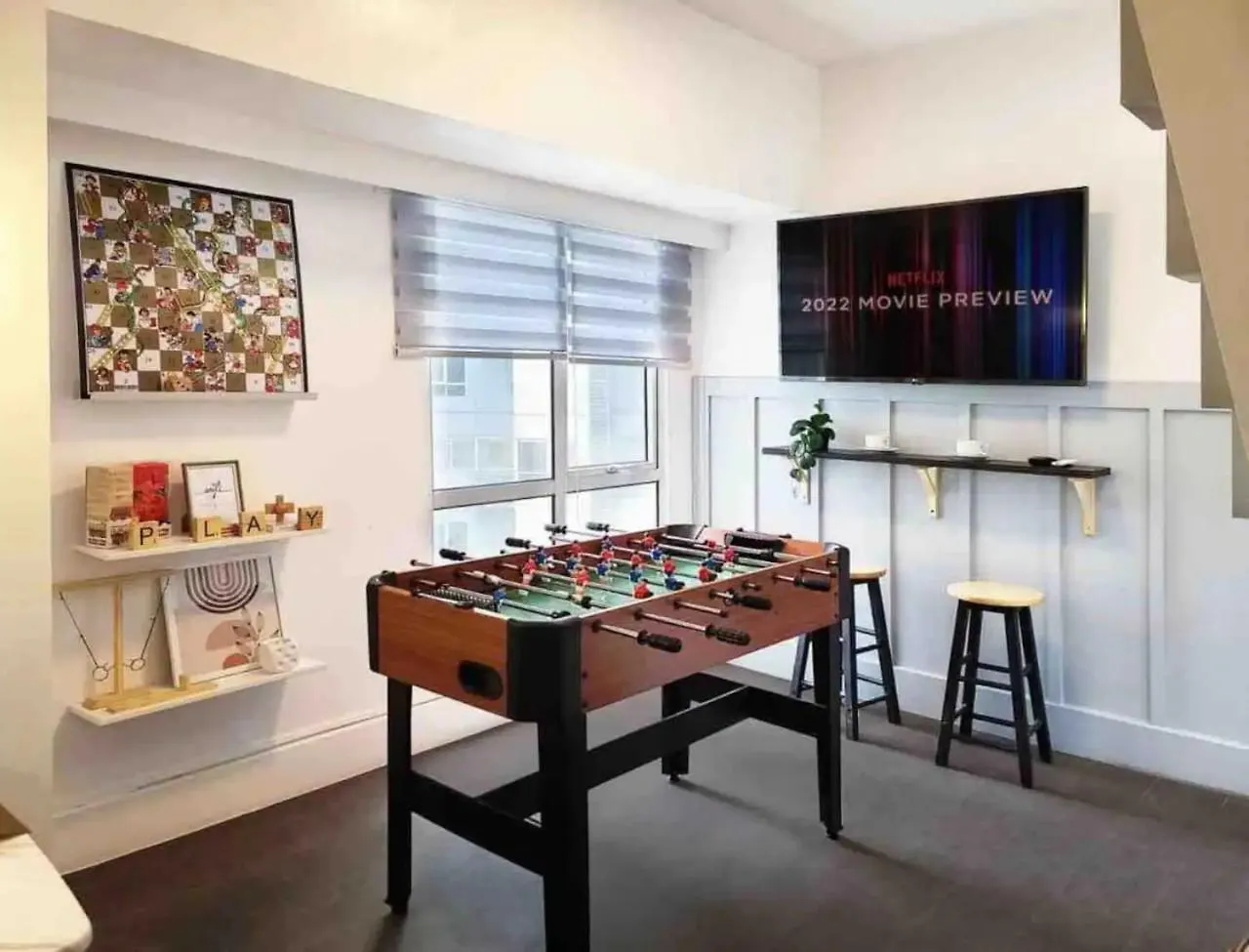 Apartment Bgc - Two Bedroom Condo With Game Room With 400Mbps Wifi- 09 Manila
